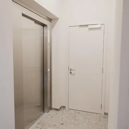 Blue Bird Apartment Antwerp